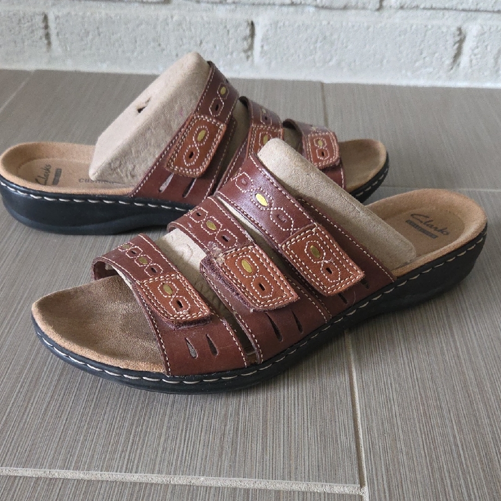 Clarks Tan and Brown Strappy Sandals Leisa Broach